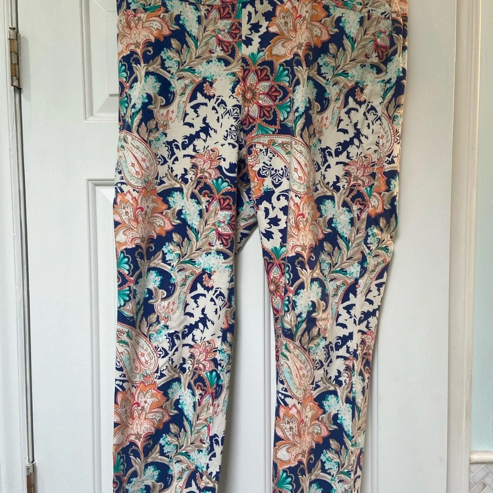 FINAL PRICE Chico’s crop pants - Picture 1 of 4